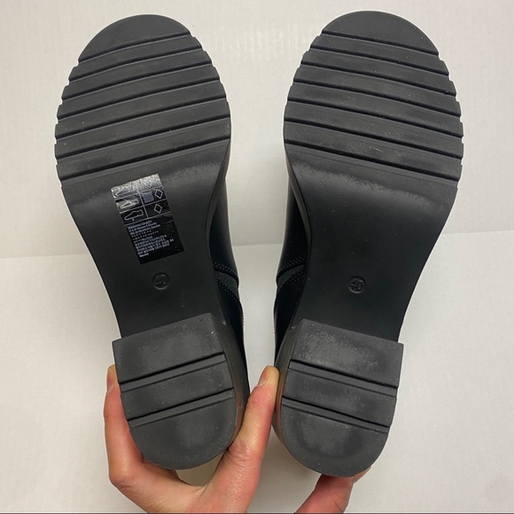 Black Pull-On Booties with Chunky Heel and Lug Soles - Women’s EUR 40/ US 9 - Picture 8 of 8